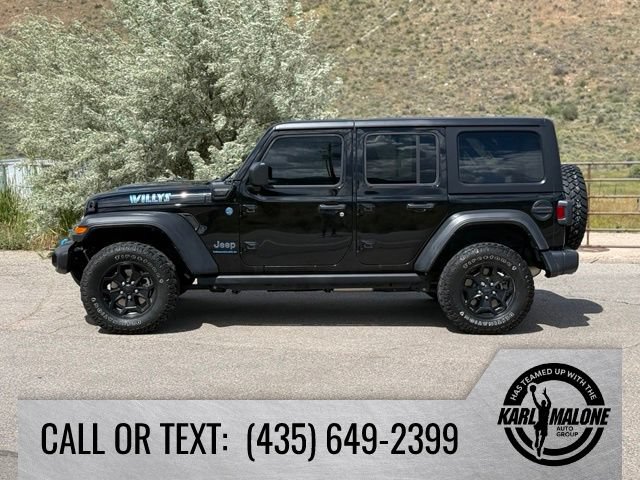 Used 2023 Jeep Wrangler Unlimited w/ Cold Weather Group AWD/4WD image 2
