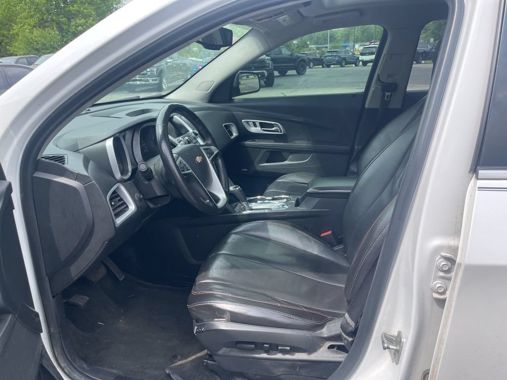 Used 2016 Chevrolet Equinox LTZ w/ Enhanced Convenience Package AWD/4WD image 15