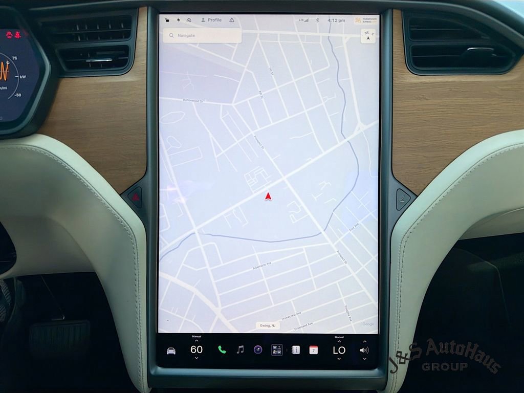 Used 2020 Tesla Model X Long Range AWD/4WD image 18