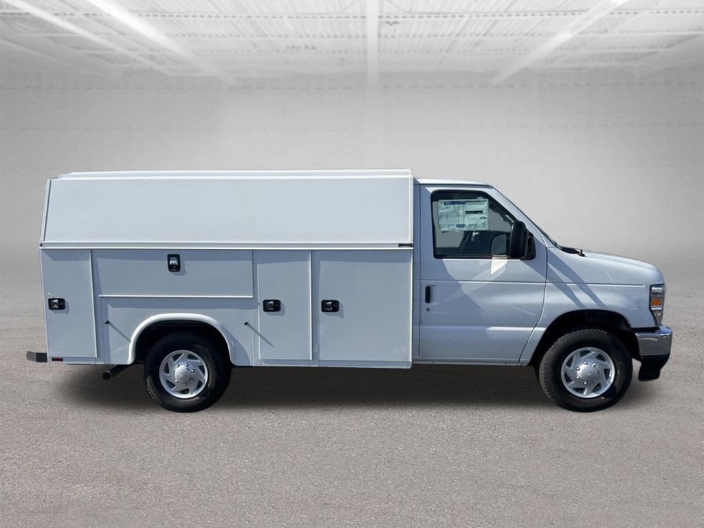 New 2026 Ford E-350 and Econoline 350 Super Duty w/ Power Equipment Group RWD image 2