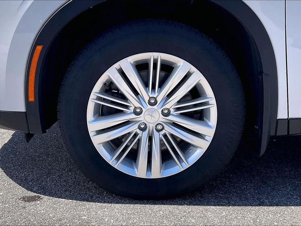 Used 2023 Mitsubishi Outlander ES AWD/4WD image 7