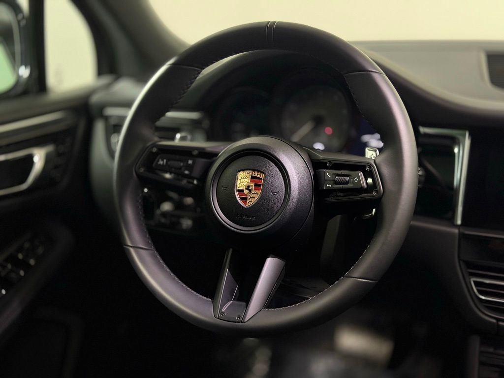 Used 2026 Porsche Macan S AWD/4WD image 11