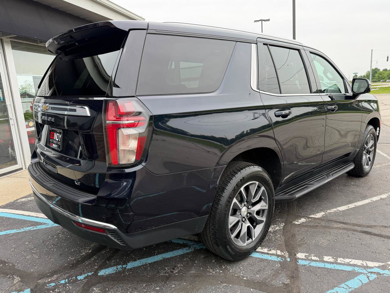 Used 2021 Chevrolet Tahoe LT w/ LT Signature Package AWD/4WD image 6