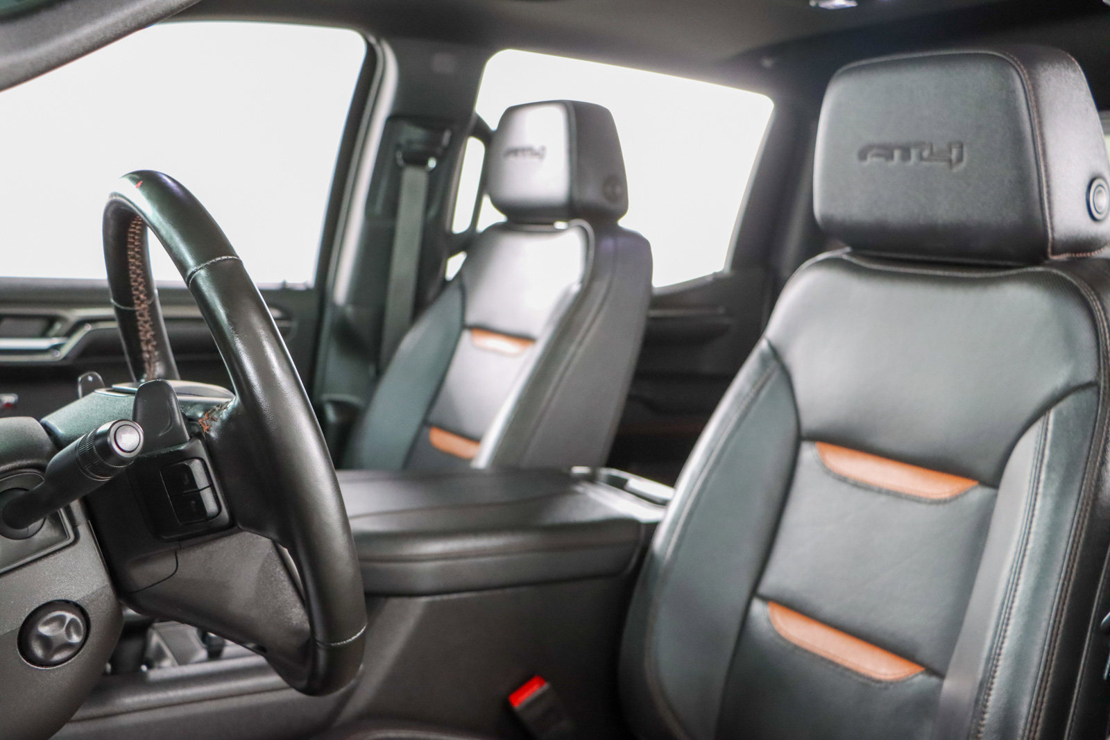 Used 2024 GMC Sierra 1500 AT4 w/ Technology Package AWD/4WD image 29