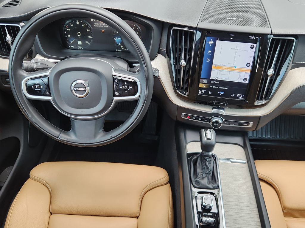 Used 2019 Volvo XC60 T6 Inscription w/ Protection Package Premier image 27