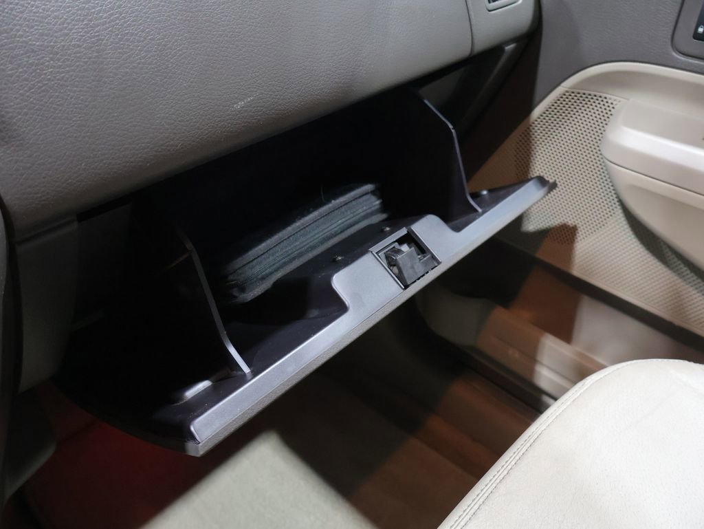 Used 2010 Ford Edge Limited AWD/4WD image 31