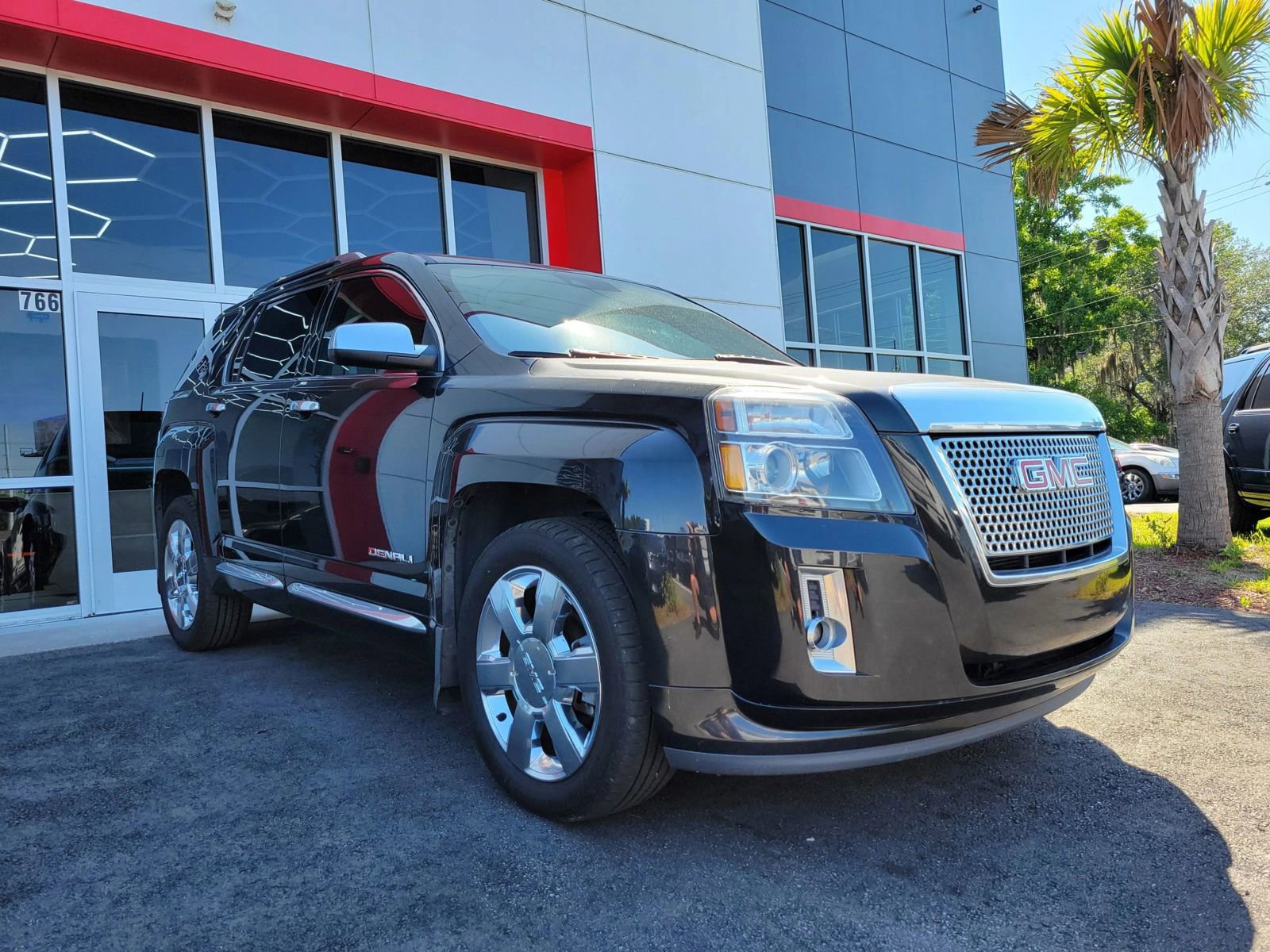 Used 2013 GMC Terrain Denali AWD/4WD image 3