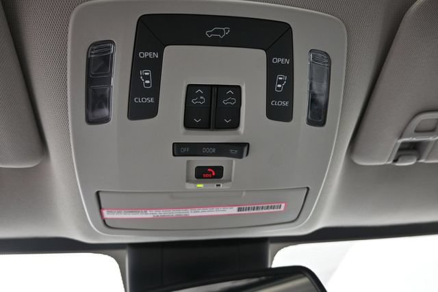 Certified 2023 Toyota Sienna XLE w/ Protection Package (TMS) FWD image 32