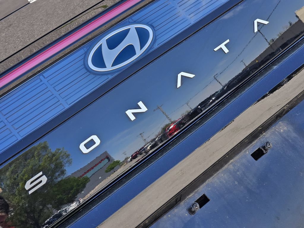 Certified 2025 Hyundai Sonata Limited FWD image 7
