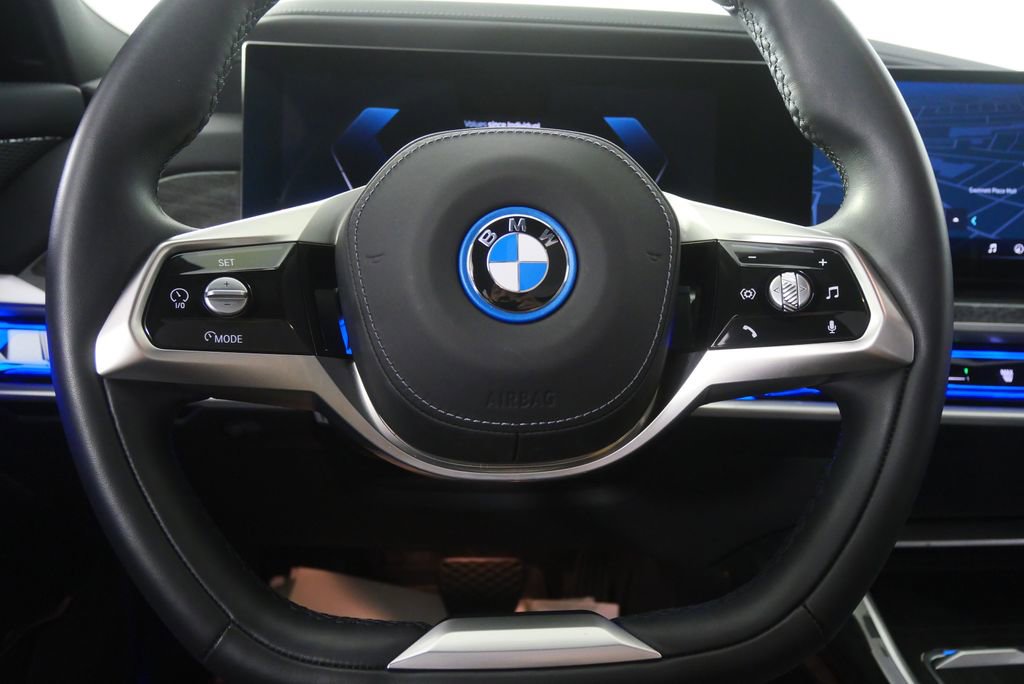 Certified 2025 BMW i7 eDrive50 image 20