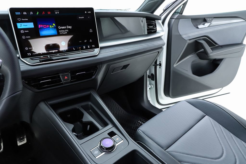 New 2026 Volkswagen Tiguan SE R-Line image 23