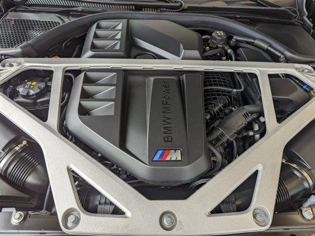 Used 2023 BMW M4 CSL RWD image 6