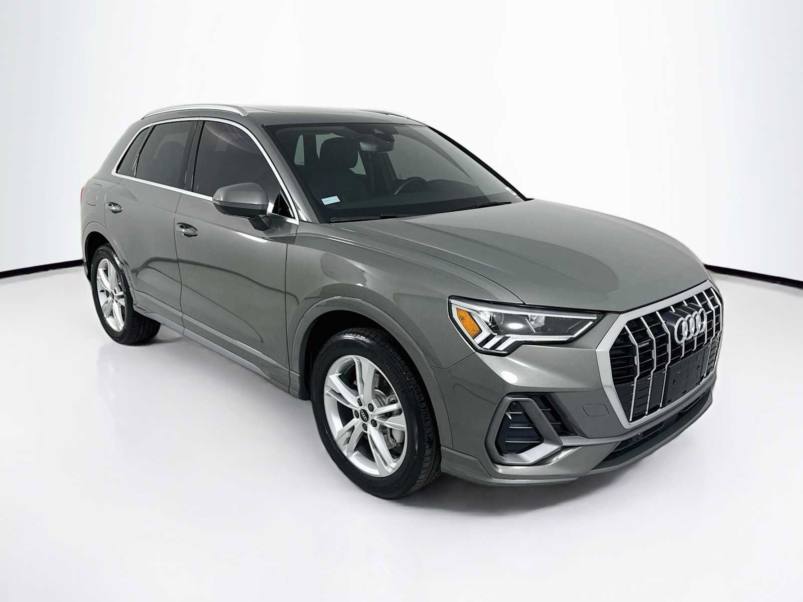 Used 2023 Audi Q3 2.0T Premium Plus AWD/4WD image 7