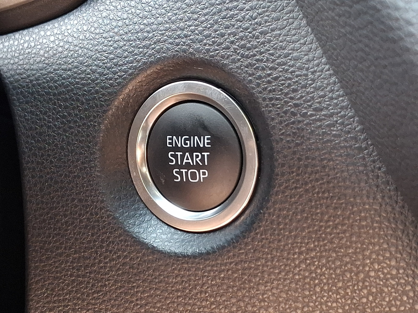 Used 2025 Toyota Corolla XSE FWD image 22