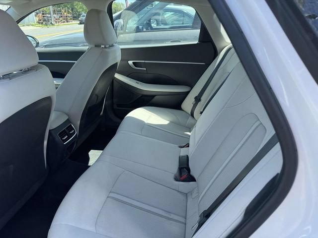 Used 2025 Hyundai Sonata SEL FWD image 13