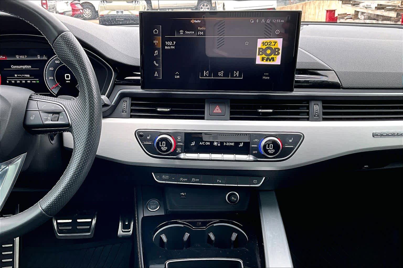 Used 2022 Audi A4 2.0T Premium Plus w/ Premium Plus Package AWD/4WD image 10