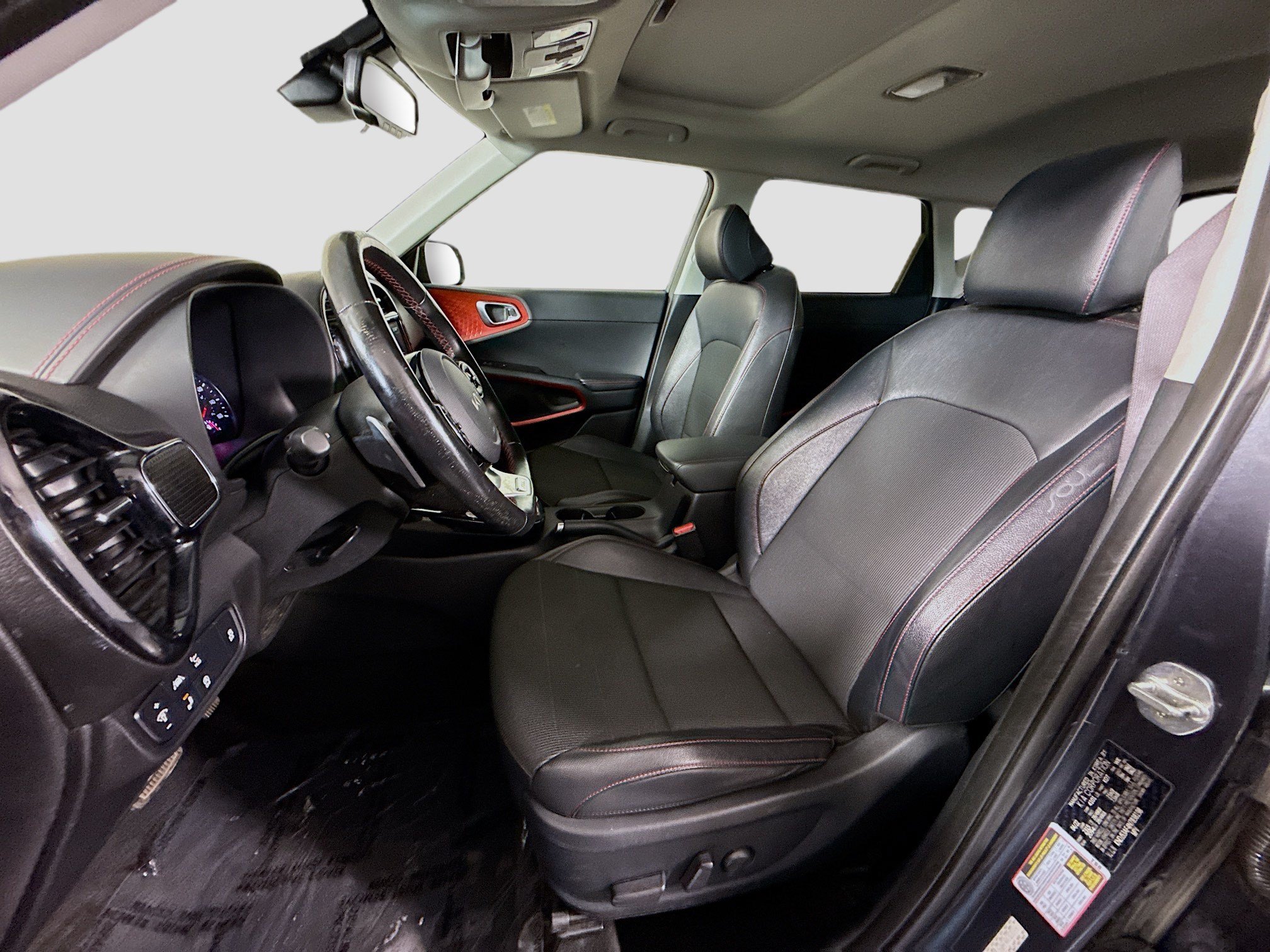 Used 2022 Kia Soul Turbo FWD image 22