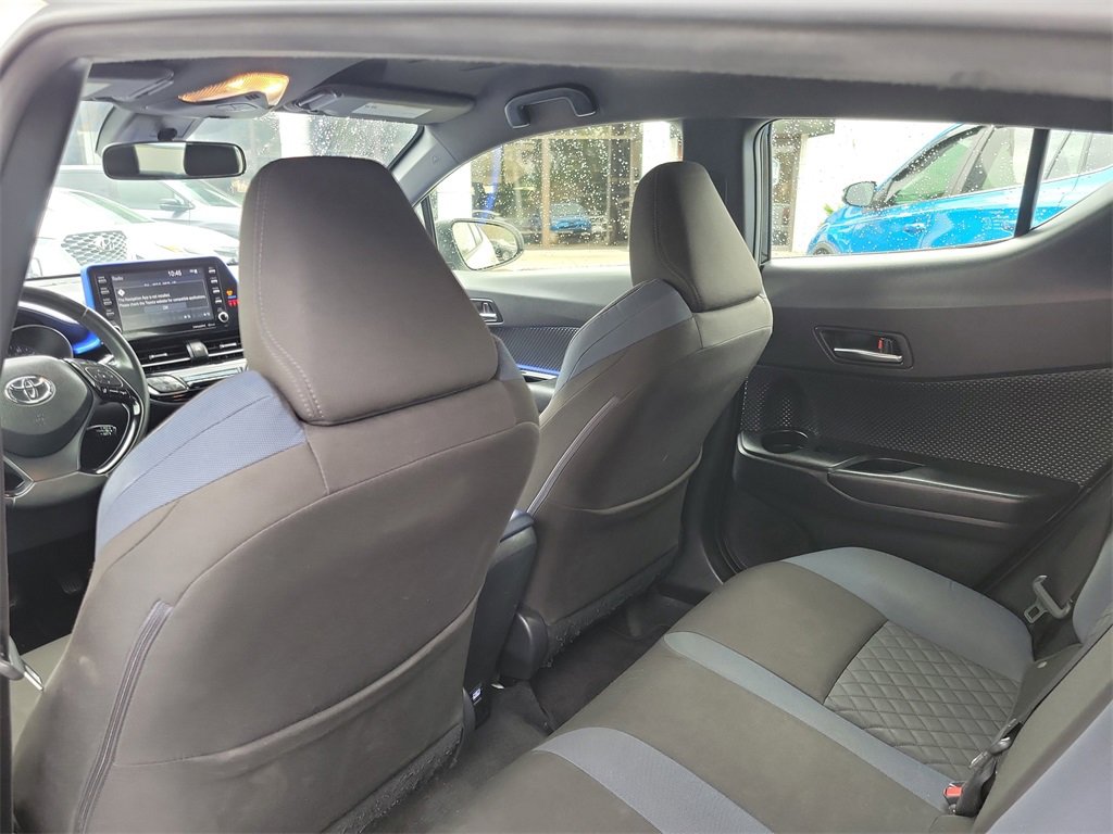 Used 2020 Toyota C-HR LE image 37