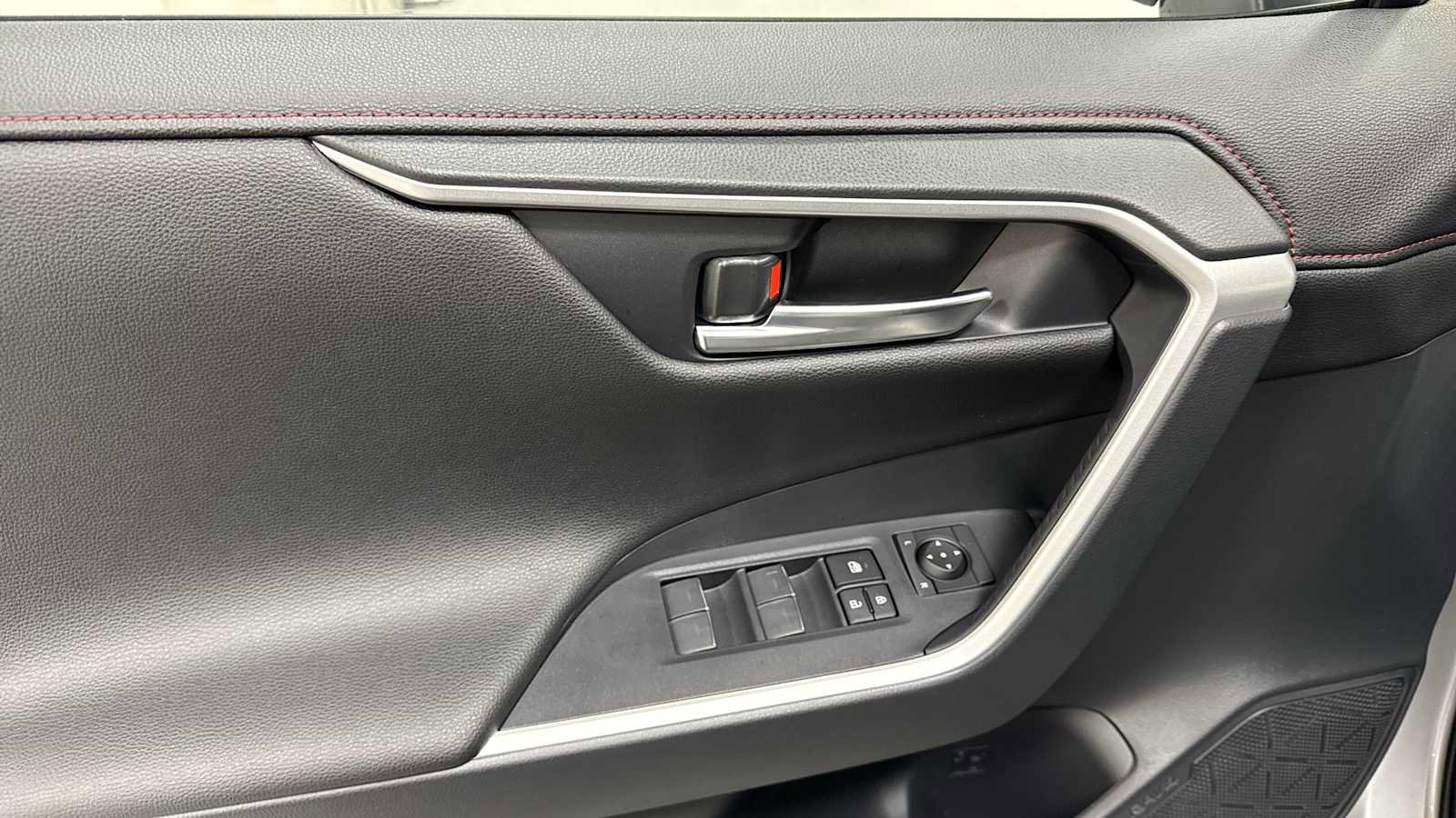 New 2025 Toyota RAV4 XSE image 15