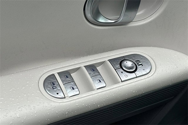 Certified 2024 Hyundai Ioniq 5 SE image 15