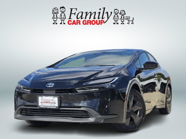 Used 2025 Toyota Prius LE FWD image 1