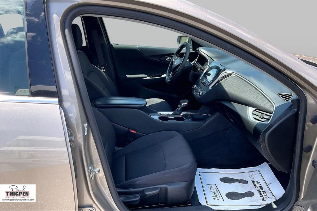 Used 2022 Chevrolet Malibu LT image 7