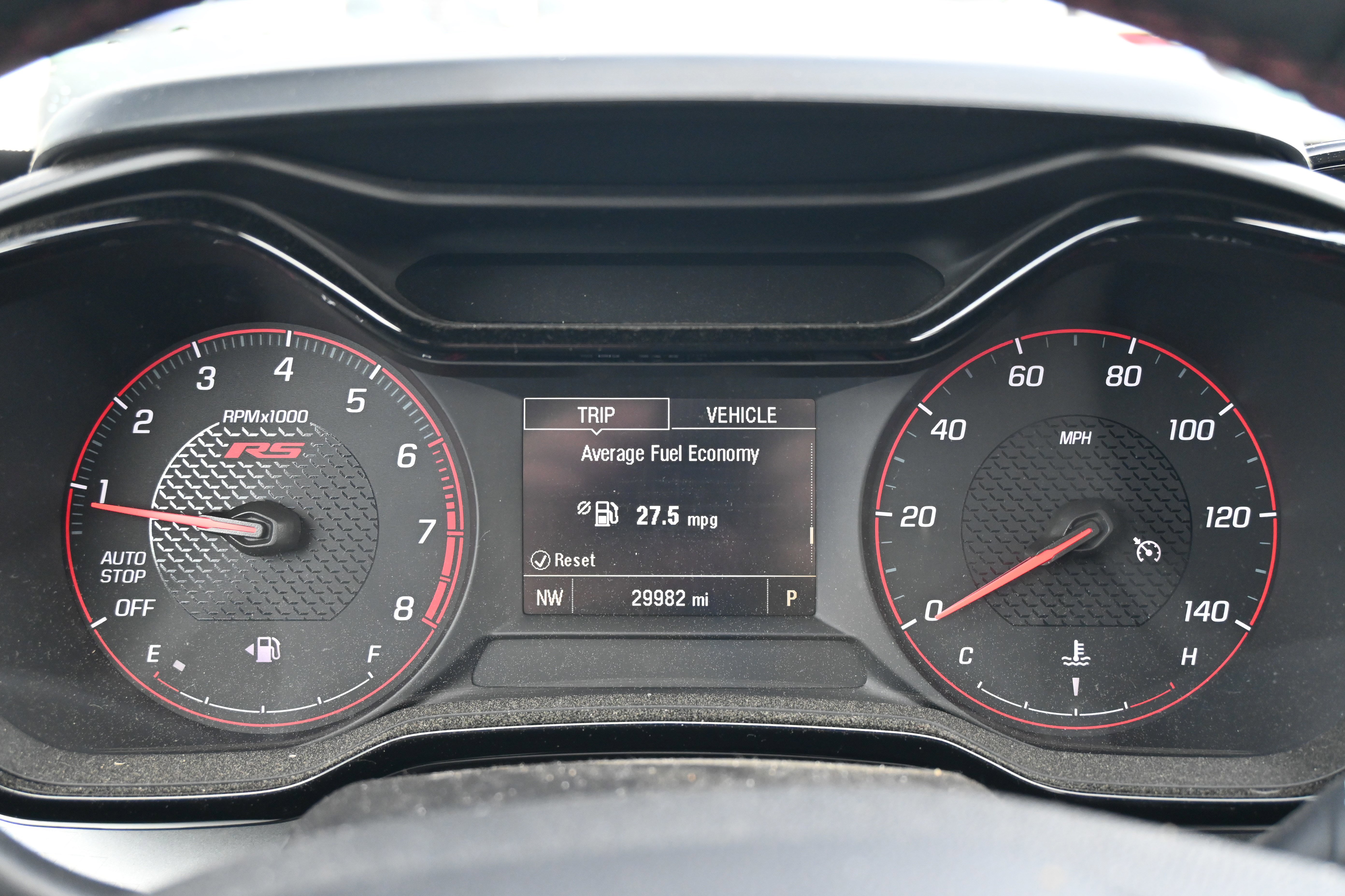 Used 2024 Chevrolet Trax RS w/ Sunroof Package image 12