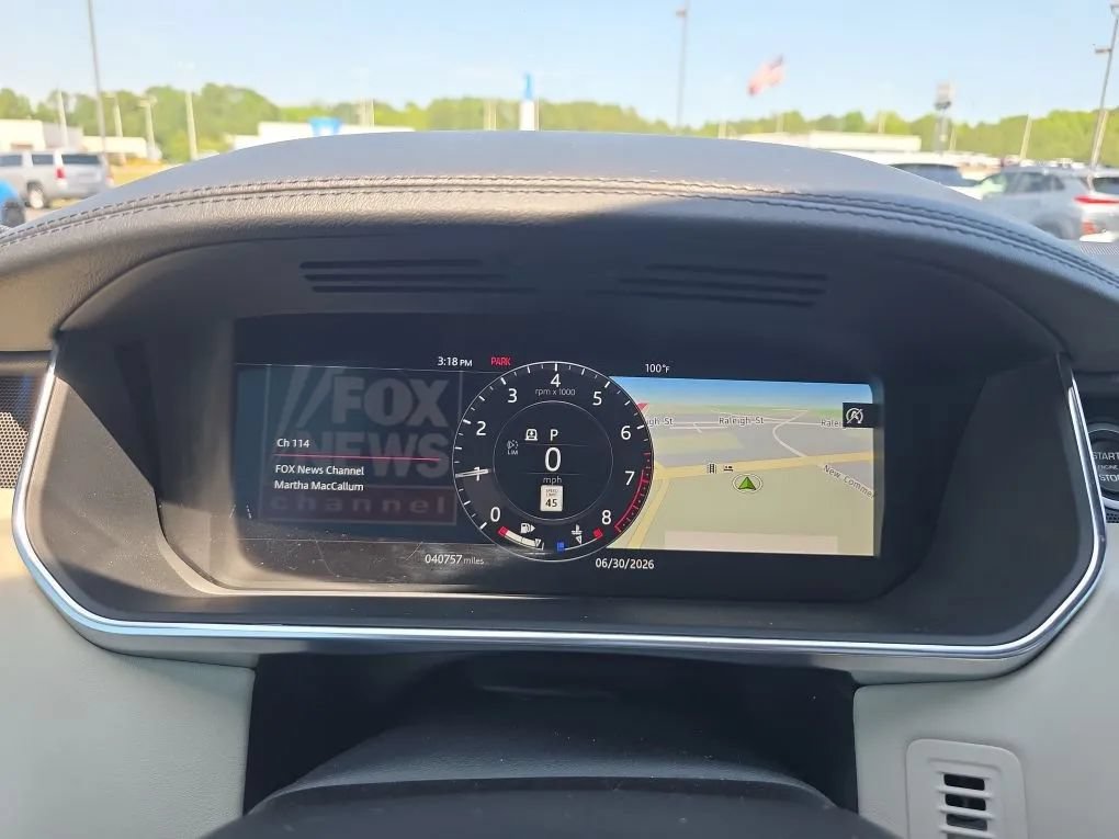 Used 2019 Land Rover Range Rover HSE AWD/4WD image 18