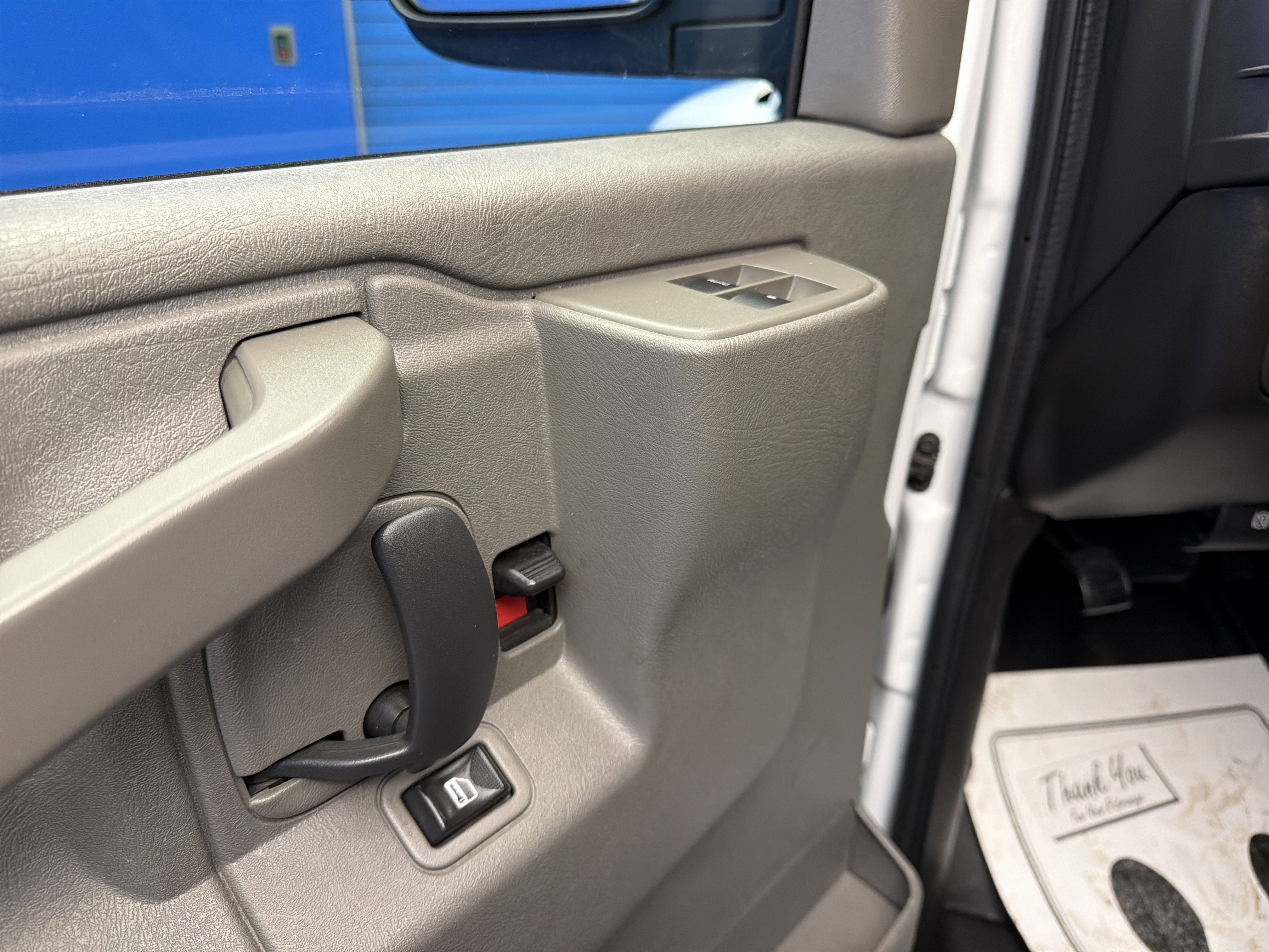Used 2019 Chevrolet Express 3500 LS image 13