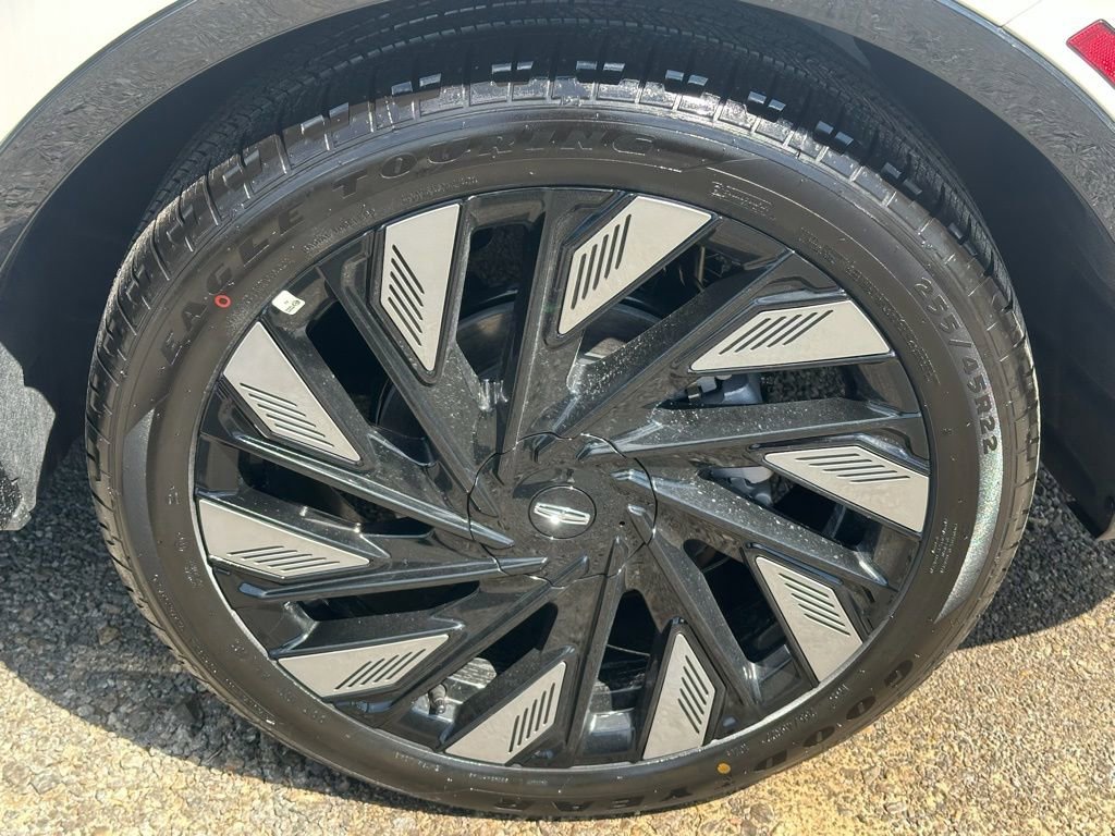 New 2026 Lincoln Nautilus Reserve w/ Jet Appearance Package AWD/4WD image 5