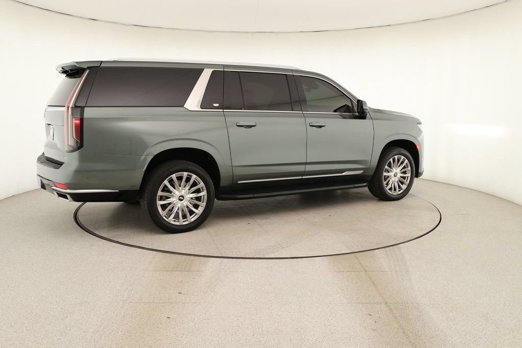 Used 2023 Cadillac Escalade ESV Premium Luxury AWD/4WD image 7