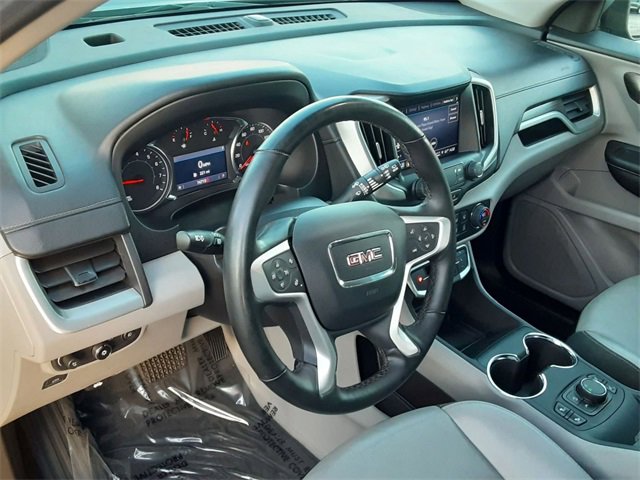 Used 2024 GMC Terrain SLT image 9