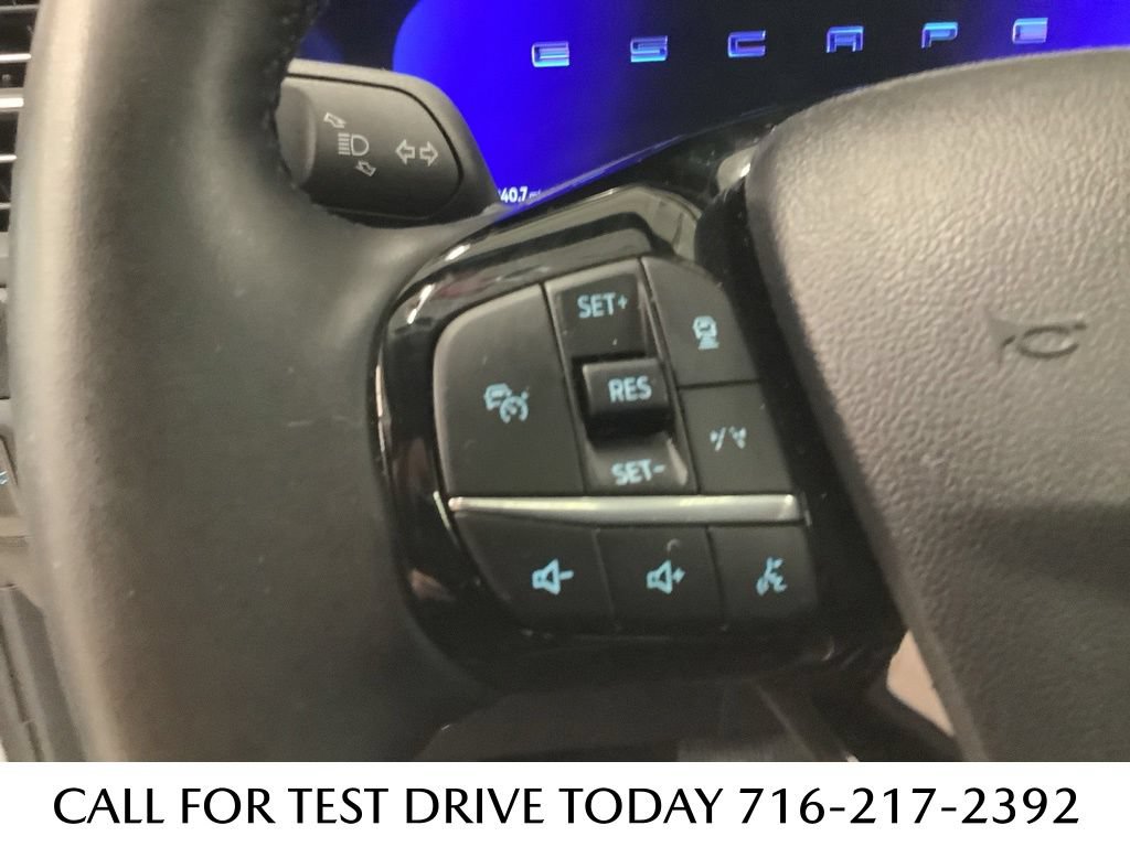 Used 2025 Ford Escape Platinum w/ Premium Technology Package AWD/4WD image 21