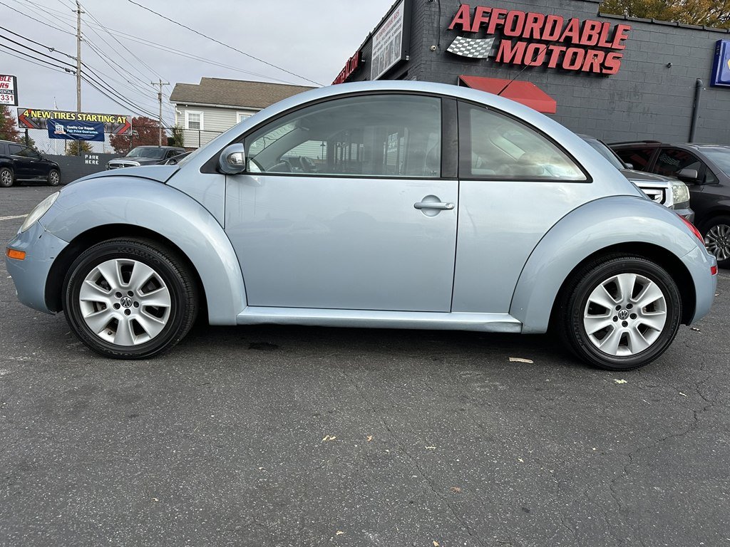 Used 2010 Volkswagen Beetle Coupe image 37