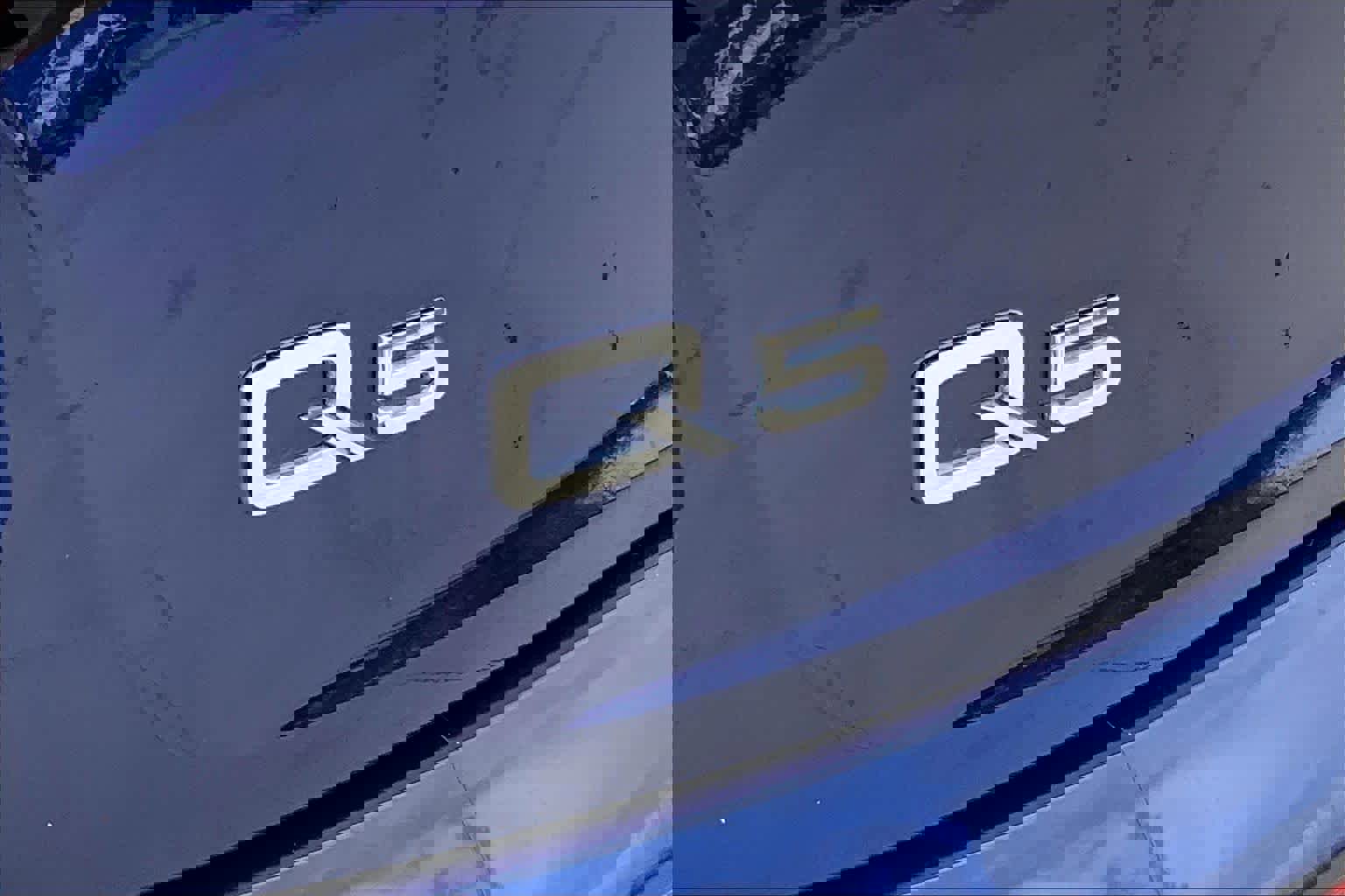 Used 2022 Audi Q5 e Premium Plus image 10