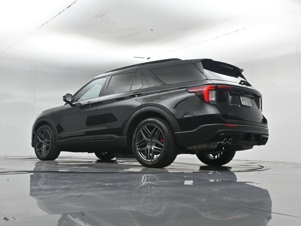 Used 2025 Ford Explorer ST RWD image 53