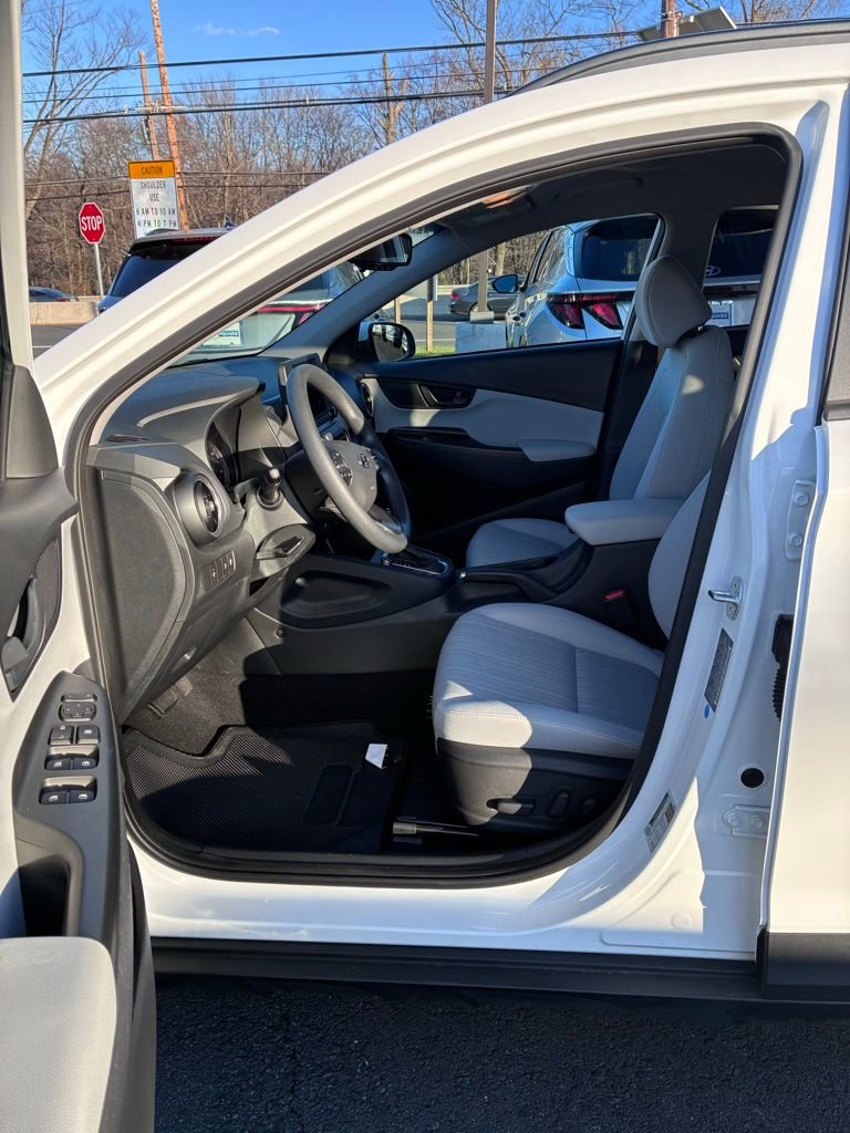 Used 2023 Hyundai Kona SEL w/ Cargo Package AWD/4WD image 25