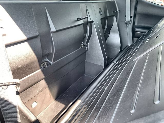 Used 2019 Toyota Tacoma TRD Sport AWD/4WD image 37