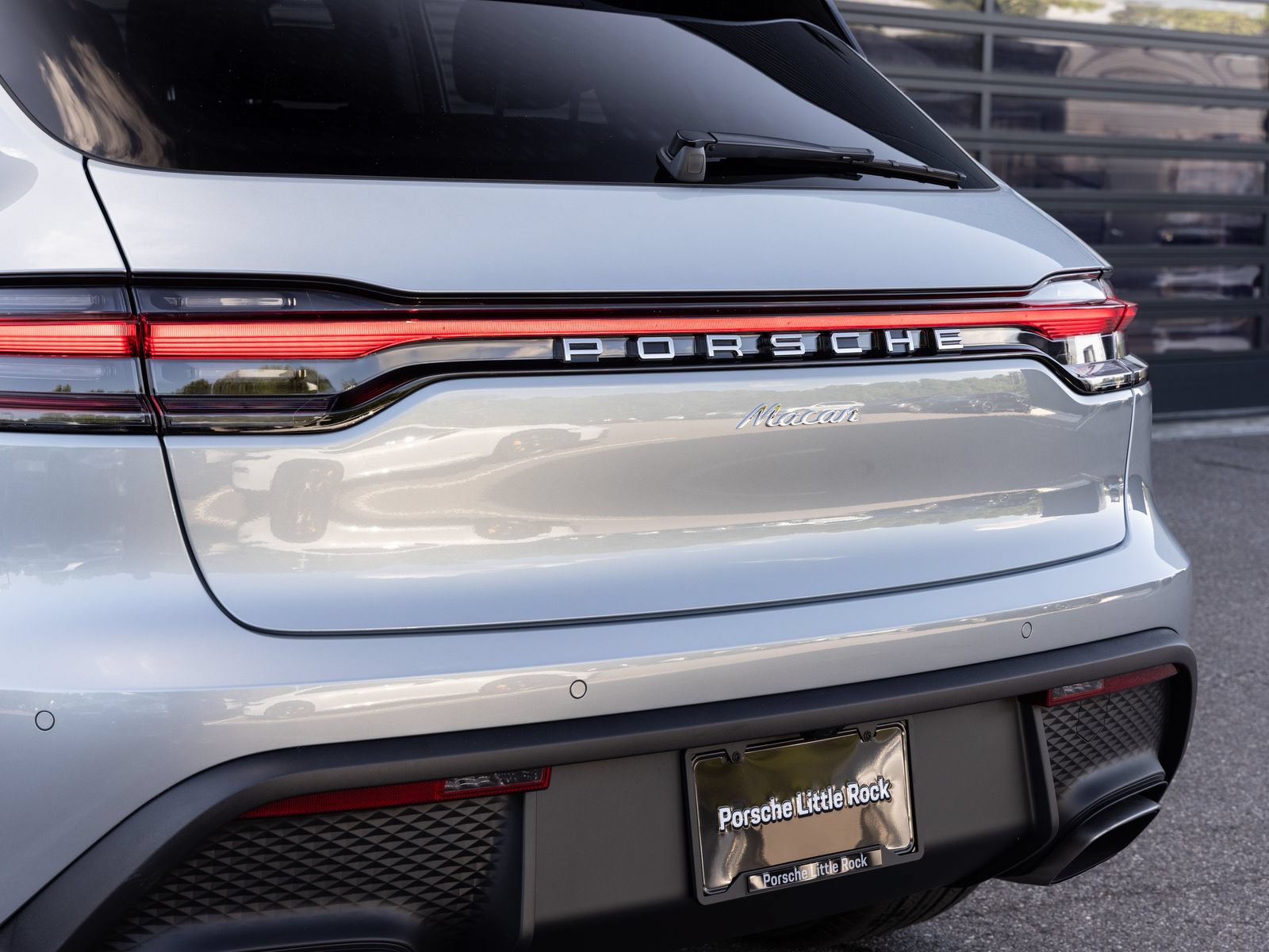 Certified 2026 Porsche Macan AWD/4WD image 12