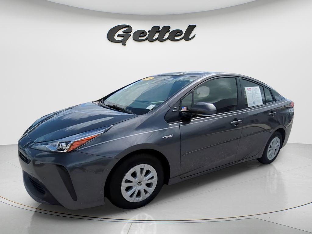 Used 2019 Toyota Prius LE image 1