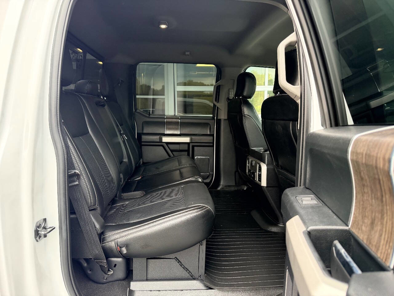 Used 2020 Ford F250 Lariat w/ Chrome Package AWD/4WD image 37