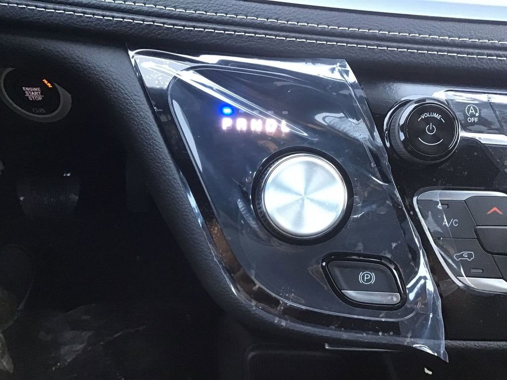 New 2026 Chrysler Pacifica Select image 15