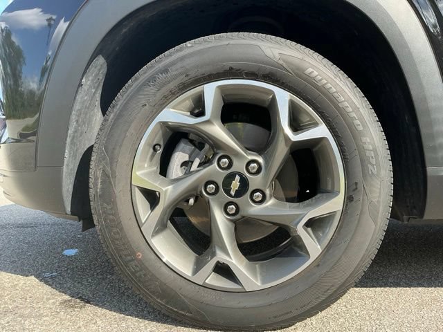 Used 2024 Chevrolet Trax LT w/ Driver Confidence Package FWD image 14