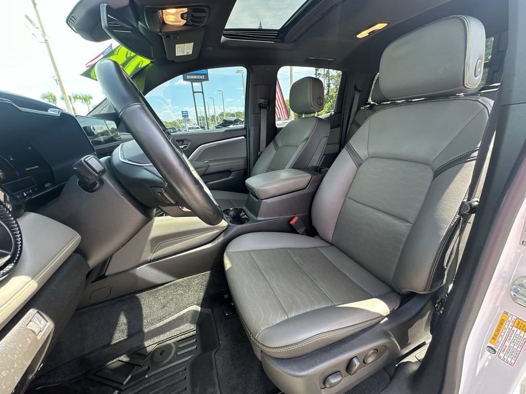 Used 2023 Chevrolet Colorado ZR2 w/ ZR2 Convenience Package III AWD/4WD image 20