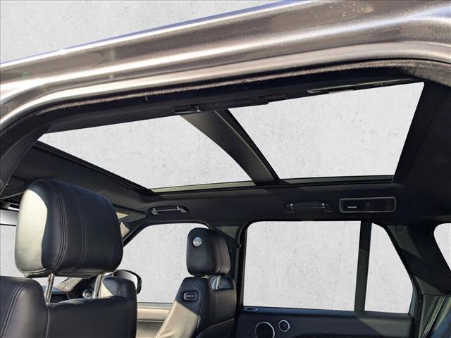 Used 2014 Land Rover Range Rover HSE image 21