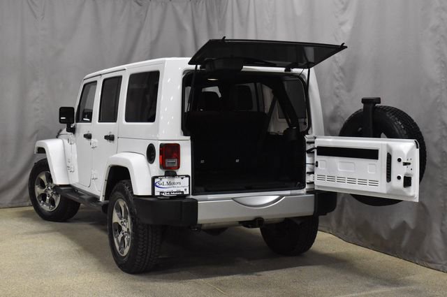 Used 2017 Jeep Wrangler Unlimited Sahara w/ Max Tow Package image 31