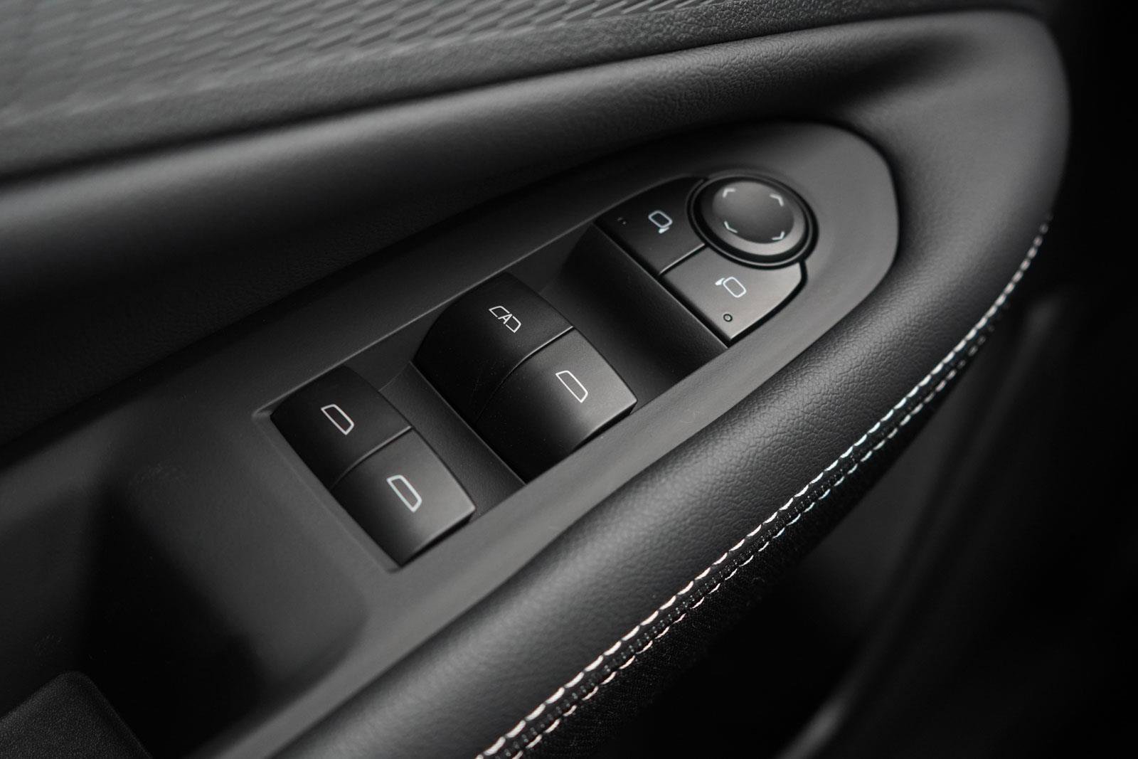 New 2025 Chevrolet Blazer EV LT FWD image 18