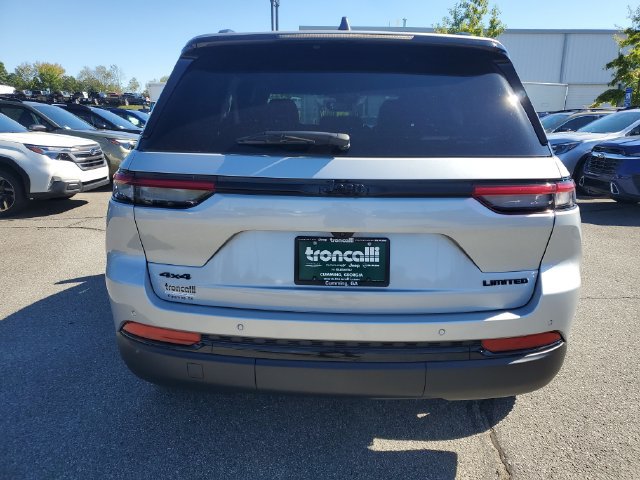 Certified 2024 Jeep Grand Cherokee Limited w/ Black Appearance Package AWD/4WD image 7