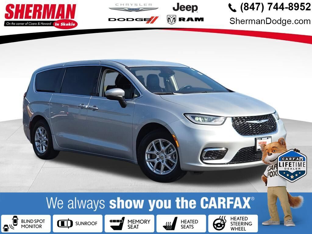 Used 2023 Chrysler Pacifica Touring-L