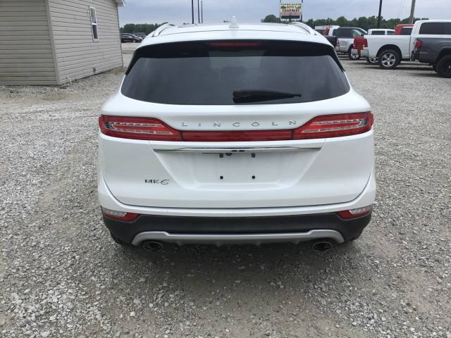 Used 2019 Lincoln MKC Reserve FWD image 4